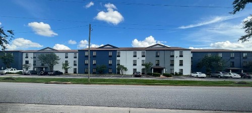 Quality Inn & Suites at Airport Blvd I-65 - image 46
