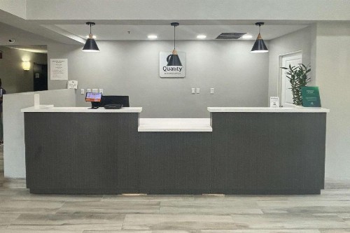 Quality Inn & Suites at Airport Blvd I-65 - image 5