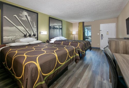 Super 8 by Wyndham Mobile/Tillmans Corner - image 17