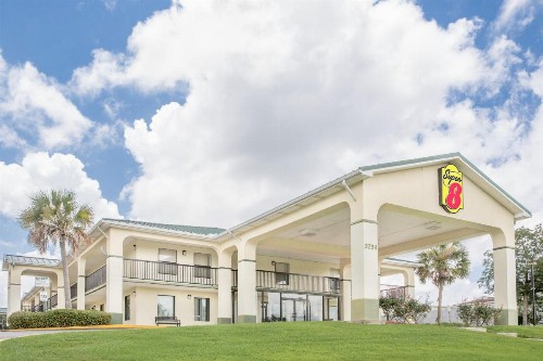 Super 8 by Wyndham Mobile - image 7