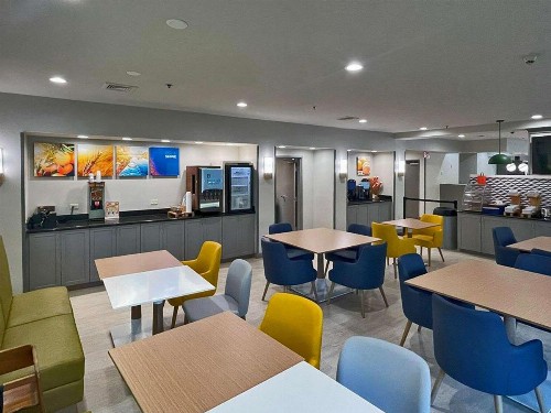 Holiday Inn Express Hotel & Suites Mobile West an IHG Hotel - image 17