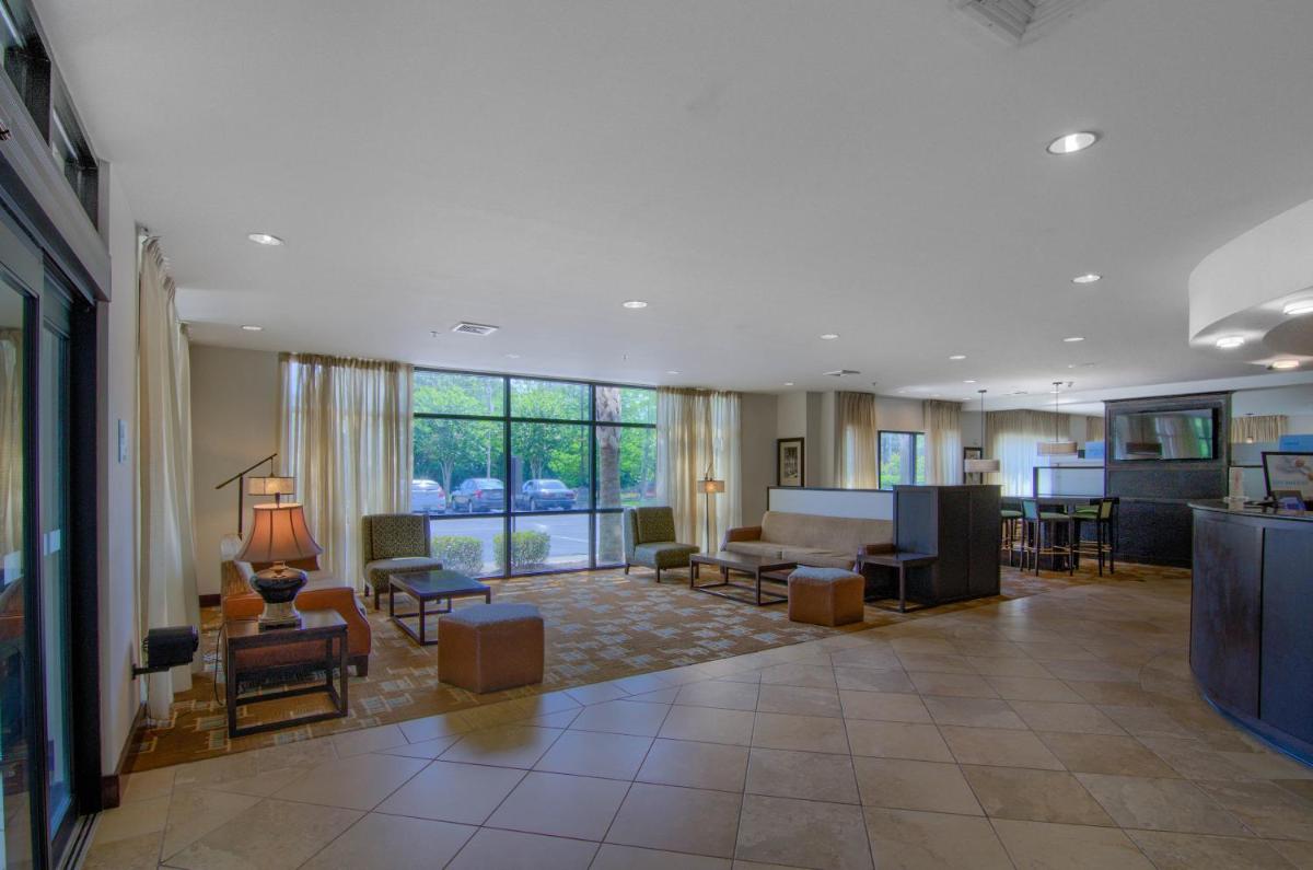 Holiday Inn Express Hotel & Suites Mobile West an IHG Hotel - image 7