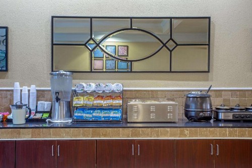 La Quinta by Wyndham Mobile - Tillman's Corner - image 33