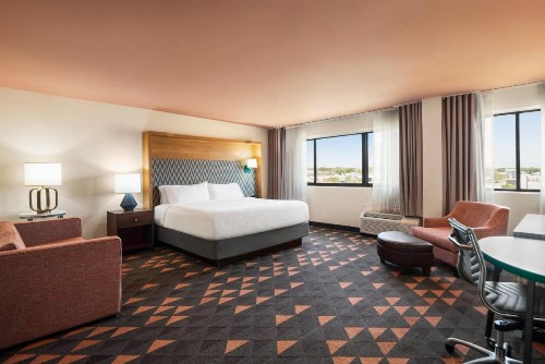 Holiday Inn Mobile West I-10 an IHG Hotel - image 23
