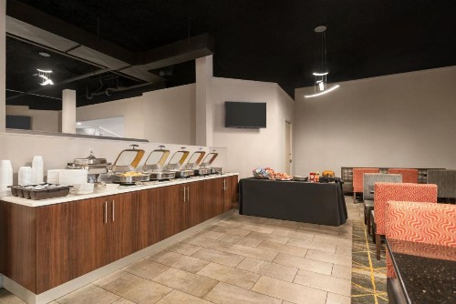Holiday Inn Mobile West I-10 an IHG Hotel - image 25