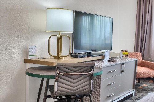 Holiday Inn Mobile West I-10 an IHG Hotel - image 47