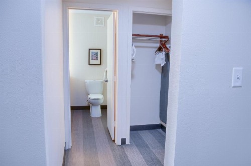 Holiday Inn Mobile West I-10 an IHG Hotel - image 50