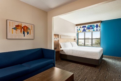 Holiday Inn Express & Suites Mobile West I-10 an IHG Hotel - image 38