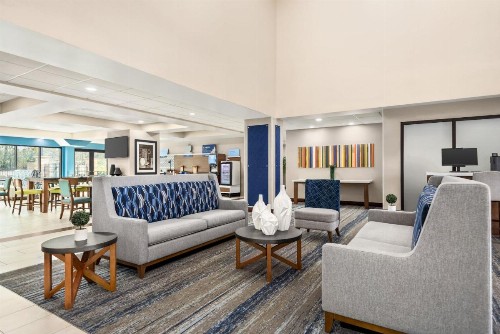 Holiday Inn Express & Suites Mobile West I-10 an IHG Hotel - image 44