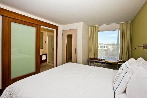 SpringHill Suites by Marriott Mobile West - image 7