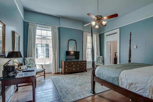 Malaga Inn - image 25