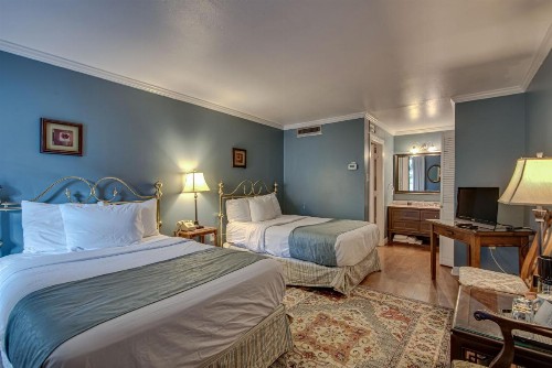 Malaga Inn - image 36