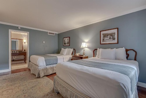 Malaga Inn - image 39