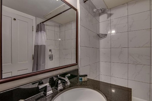 Malaga Inn - image 46