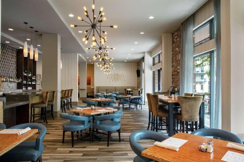 Hilton Garden Inn Mobile Downtown - image 11