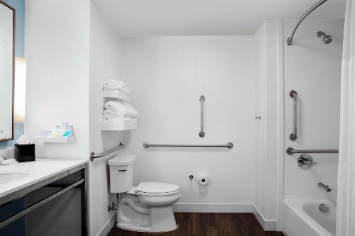 Hilton Garden Inn Mobile Downtown - image 28