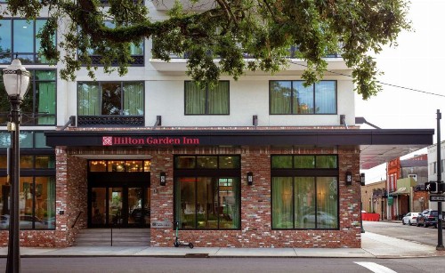 Hilton Garden Inn Mobile Downtown - image 3