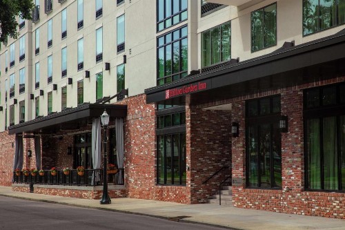 Hilton Garden Inn Mobile Downtown - image 4
