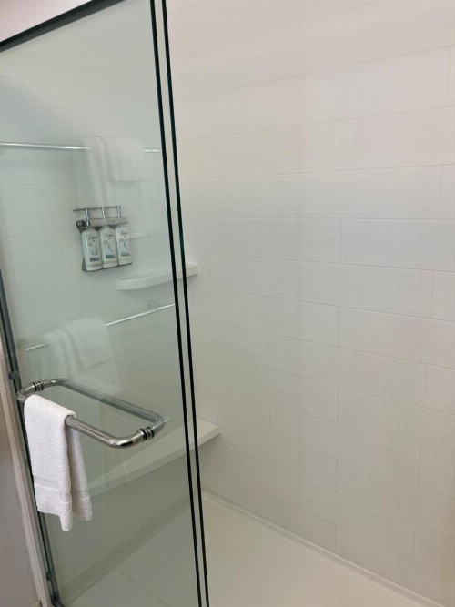 Holiday Inn Express & Suites Mobile - University Area an IHG Hotel - image 30