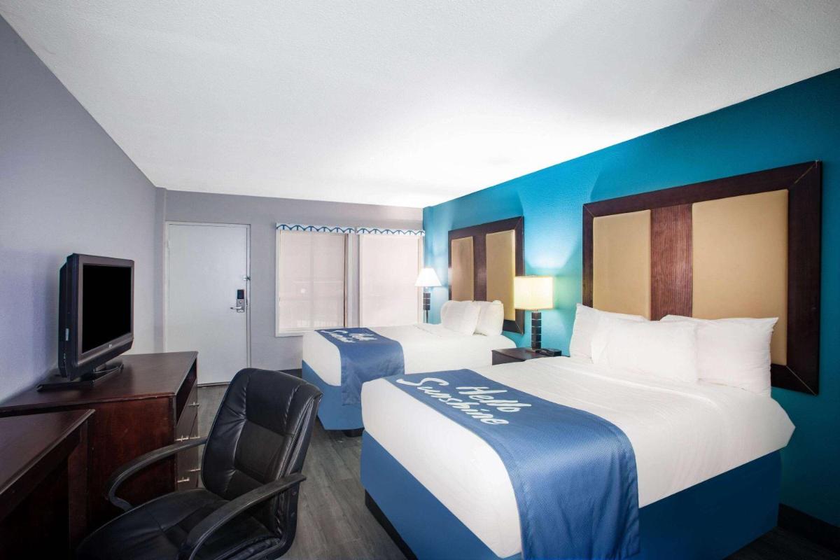 Days Inn by Wyndham Mobile I-65 - image 7