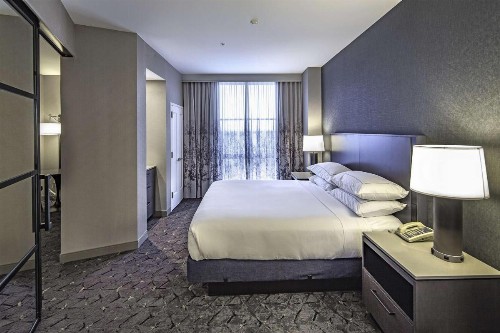 DoubleTree by Hilton Modesto - image 13