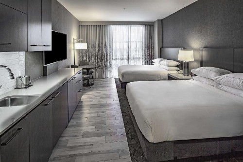 DoubleTree by Hilton Modesto - image 40