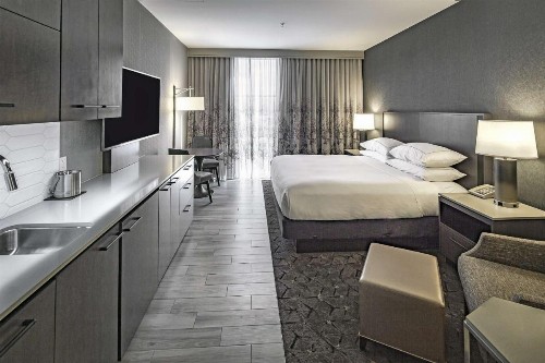 DoubleTree by Hilton Modesto - image 41
