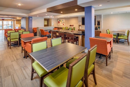 Holiday Inn Express Hotel & Suites Modesto-Salida an IHG Hotel - image 16