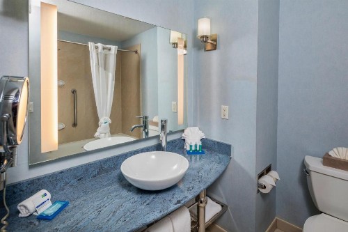 Holiday Inn Express Hotel & Suites Modesto-Salida an IHG Hotel - image 29
