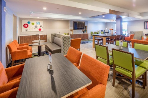 Holiday Inn Express Hotel & Suites Modesto-Salida an IHG Hotel - image 7