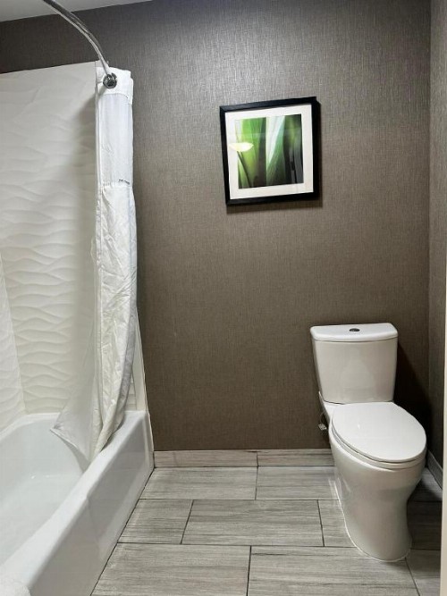 Modesto Hotel - image 13