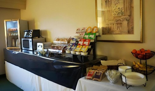Modesto Hotel - image 3