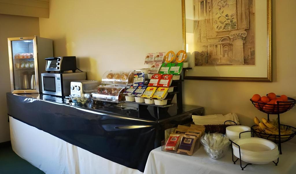 Modesto Hotel - image 3