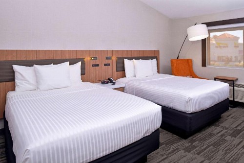 Modesto Hotel - image 30