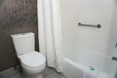 Modesto Hotel - image 41