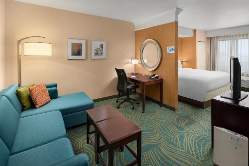 SpringHill Suites by Marriott Modesto - image 10