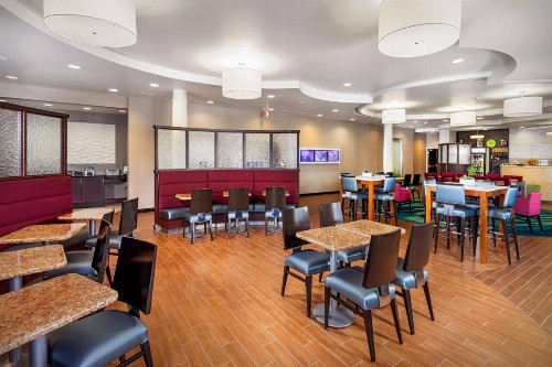 SpringHill Suites by Marriott Modesto - image 21