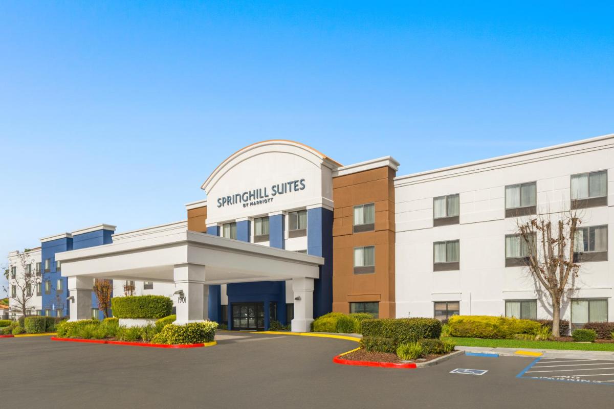 SpringHill Suites by Marriott Modesto - image 3