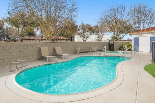 SpringHill Suites by Marriott Modesto - image 9