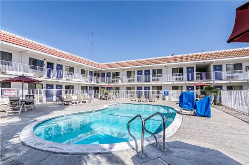 Motel 6-Modesto CA - image 15
