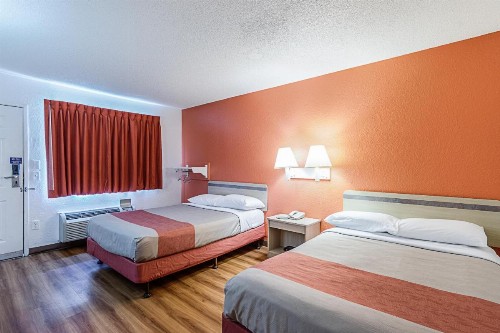 Motel 6-Modesto CA - image 22