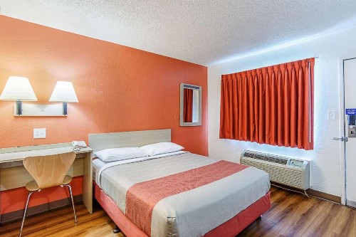 Motel 6-Modesto CA - image 26