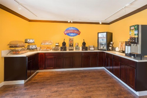 Baymont by Wyndham Modesto Salida - image 19