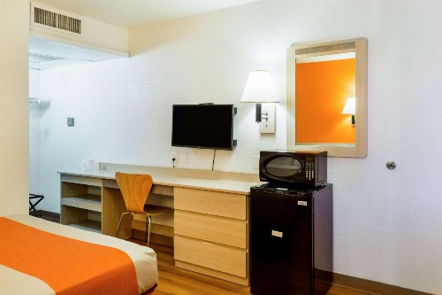 Motel 6-Mojave CA - image 13
