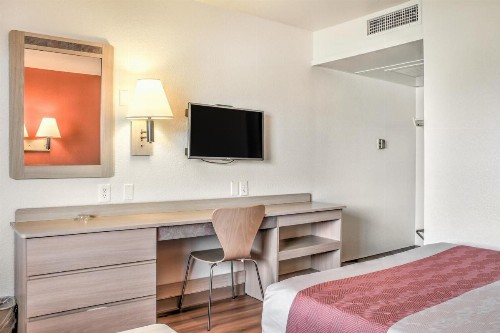Motel 6-Mojave CA - image 39
