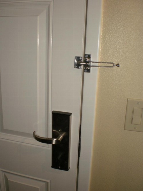 Executive Inn Mojave - image 2