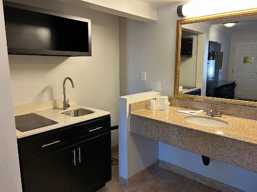 Motel 6-Mojave CA - Airport - image 25