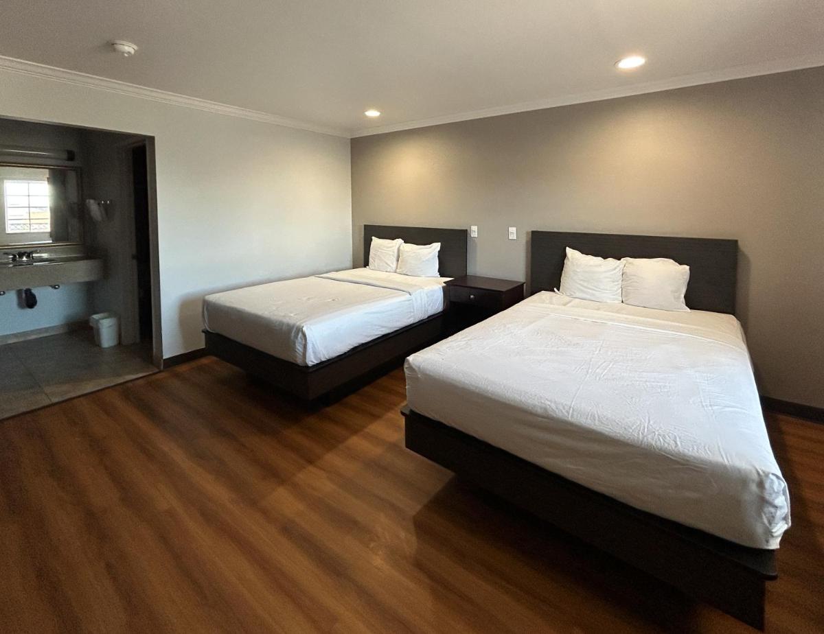 Motel 6-Mojave CA - Airport - image 6