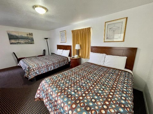 Desert Inn - image 16