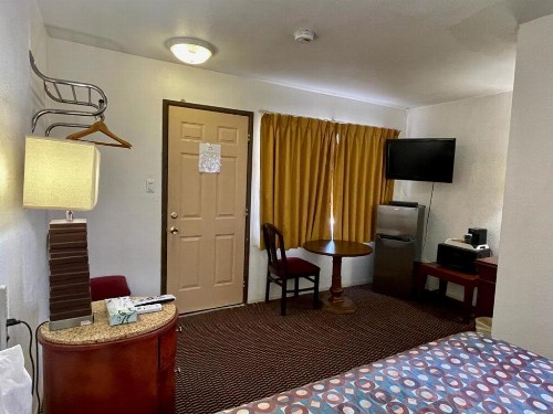 Desert Inn - image 31